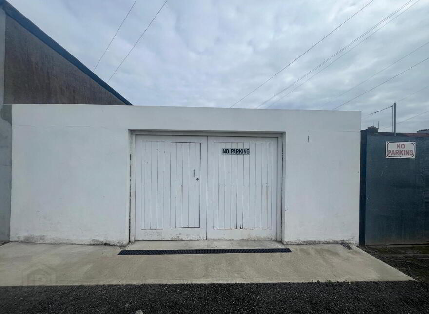 SHORT TERM, 120A Causeway Street, Portrush, BT56 8JE