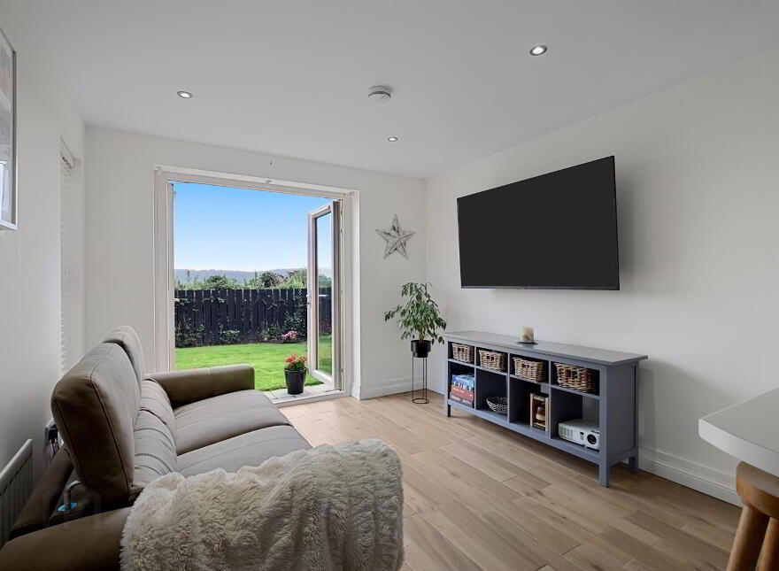 17 Crawfordsburn Way, Newtownards, BT23 4RY