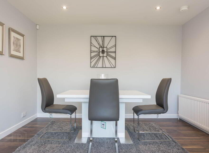 3 Deramore Court, 77 Deramore Park South, Belfast, BT9 5JY