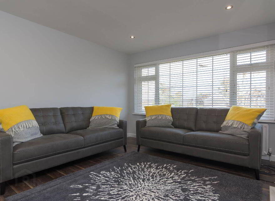 3 Deramore Court, 77 Deramore Park South, Belfast, BT9 5JY