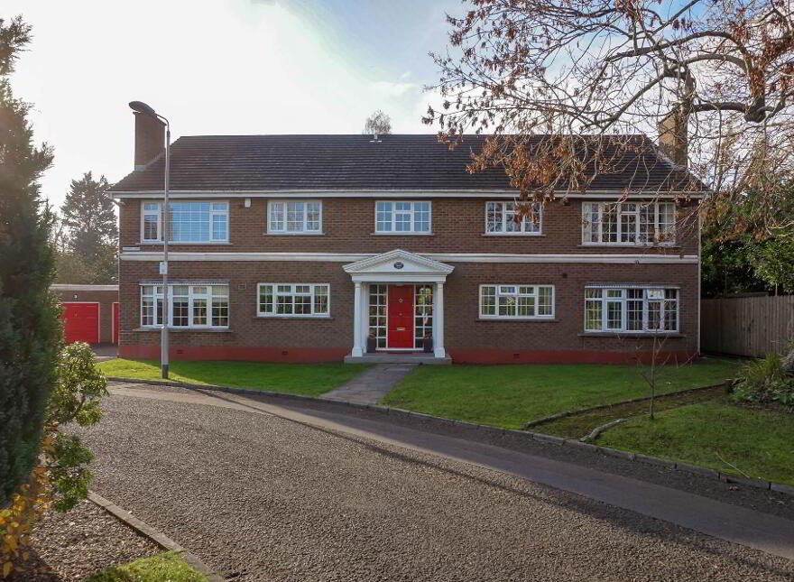 3 Deramore Court, 77 Deramore Park South, Belfast, BT9 5JY