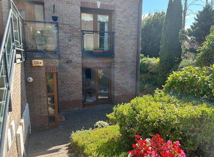 14 The Saltings, Seafield Road, Blackrock, A91X218 photo