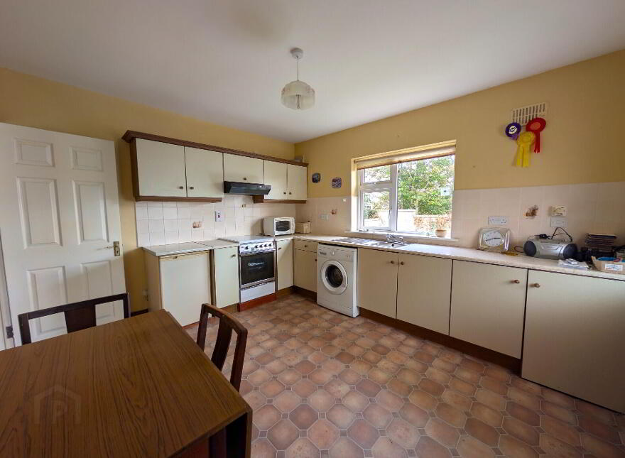 4 Larch Hill, Swinford, F12F297