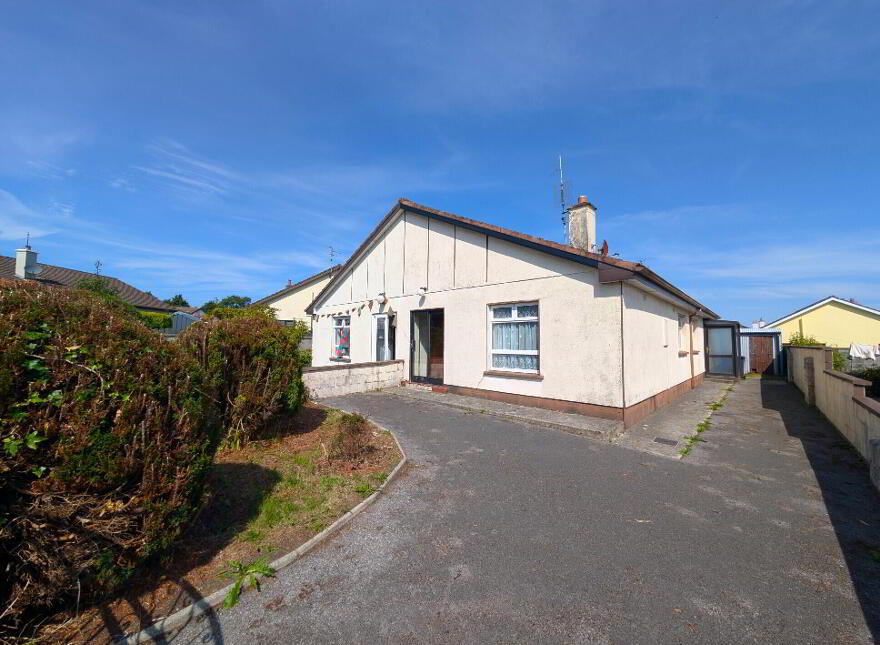 4 Larch Hill, Swinford, F12F297