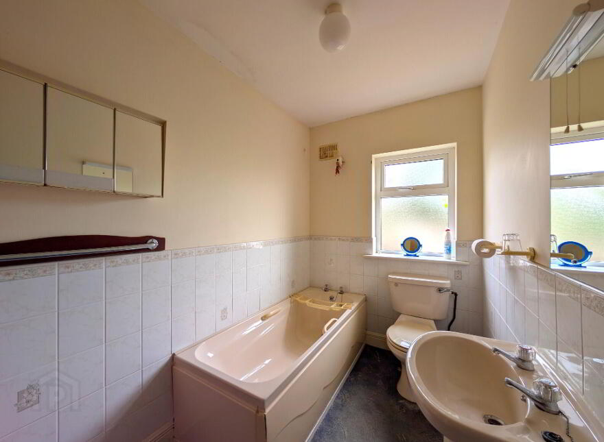 4 Larch Hill, Swinford, F12F297