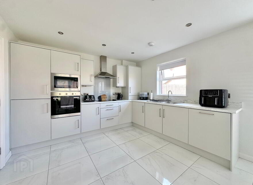 26 Bannfield Way, Toomebridge, BT41 3TU