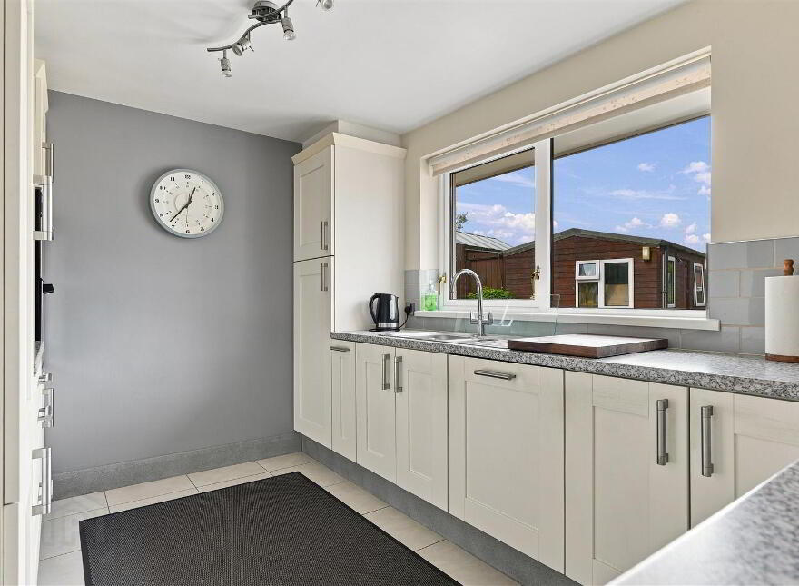 17 Gorsehill Rise, Moneyreagh, BT23 6XF