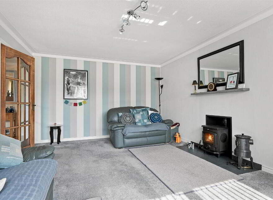 17 Gorsehill Rise, Moneyreagh, BT23 6XF