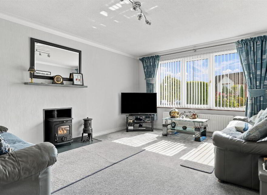 17 Gorsehill Rise, Moneyreagh, BT23 6XF