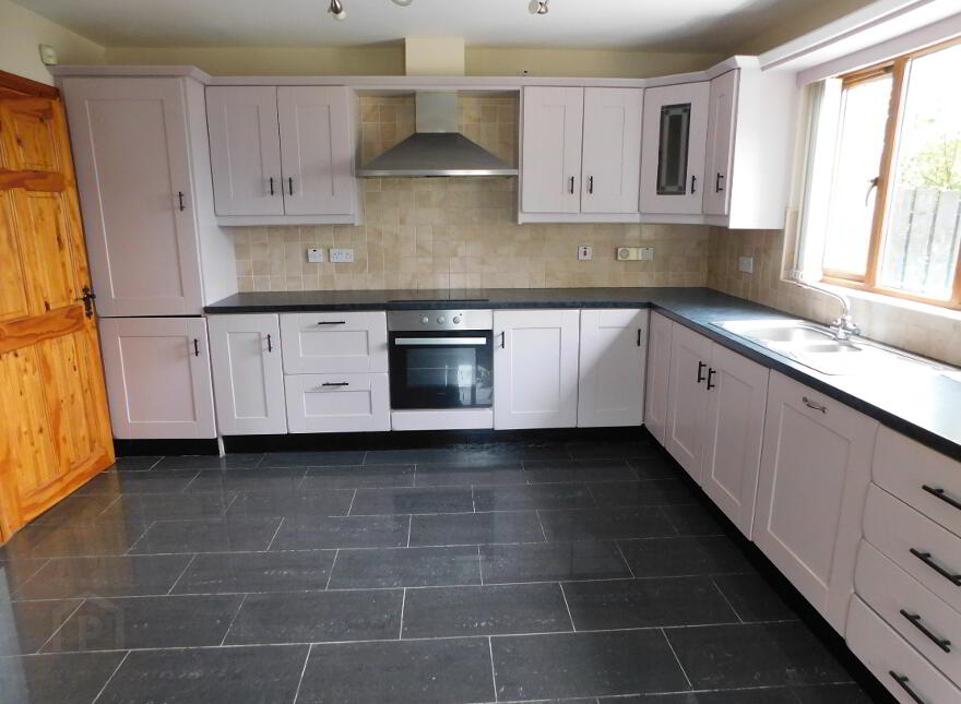 20 Glenview, Killen, Castlederg, BT81 7RS