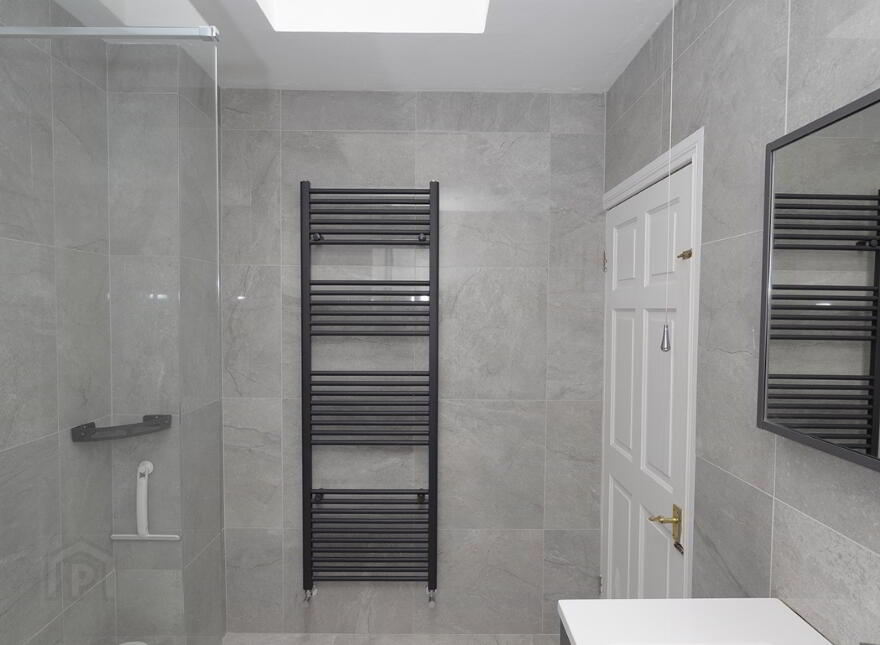 64 Lough Road, Lurgan, BT66 6JJ