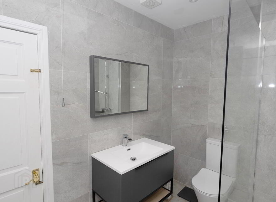 64 Lough Road, Lurgan, BT66 6JJ