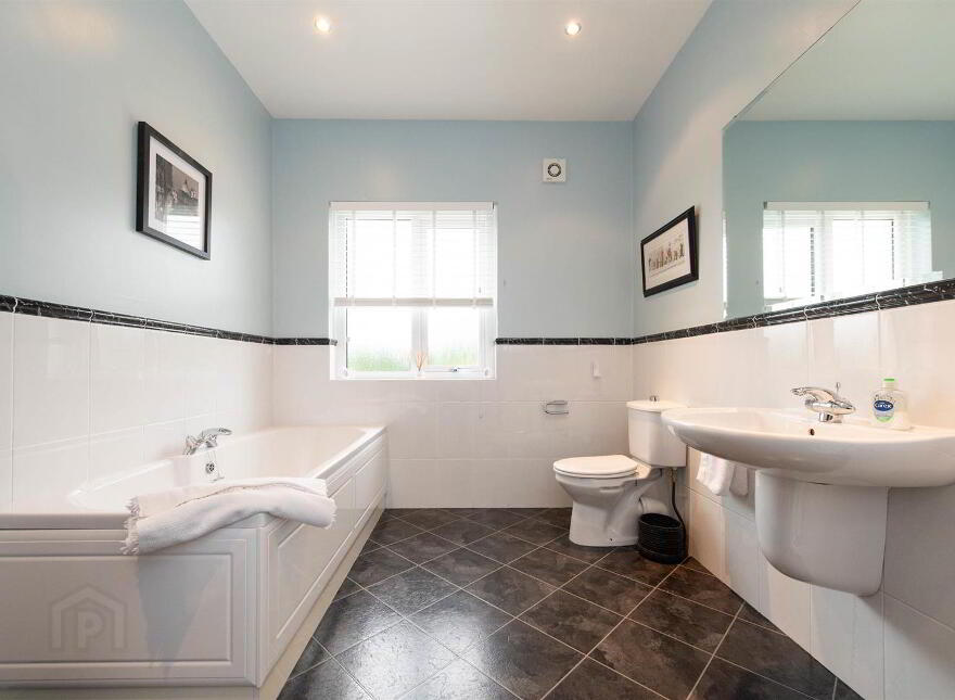 17 Stewarts Road, Dromara, BT25 2AN