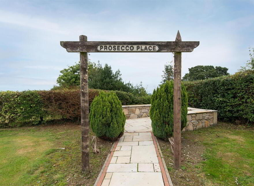 17 Stewarts Road, Dromara, BT25 2AN