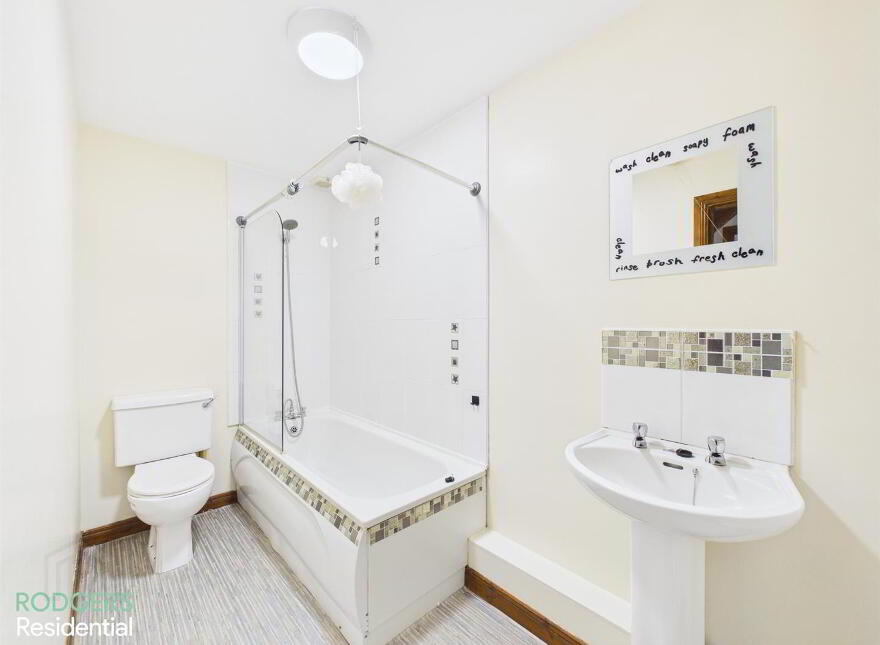 6 Victoria Place, 9 Connsbrook Avenue, Belfast, BT4 1JT