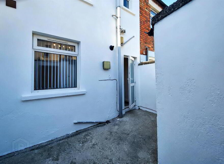 22 York Park, Belfast, BT15 3QT