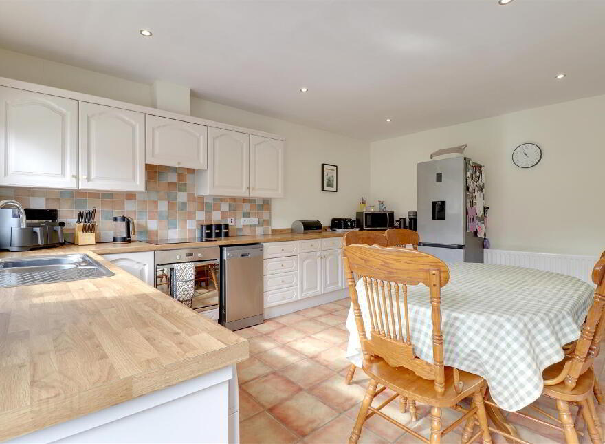28 Joe Tomelty Drive, Portaferry, Newtownards, BT22 1RP