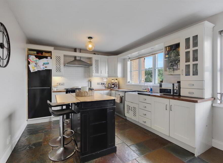 32 Ardvanagh Avenue, Conlig, Newtownards, BT23 7XE