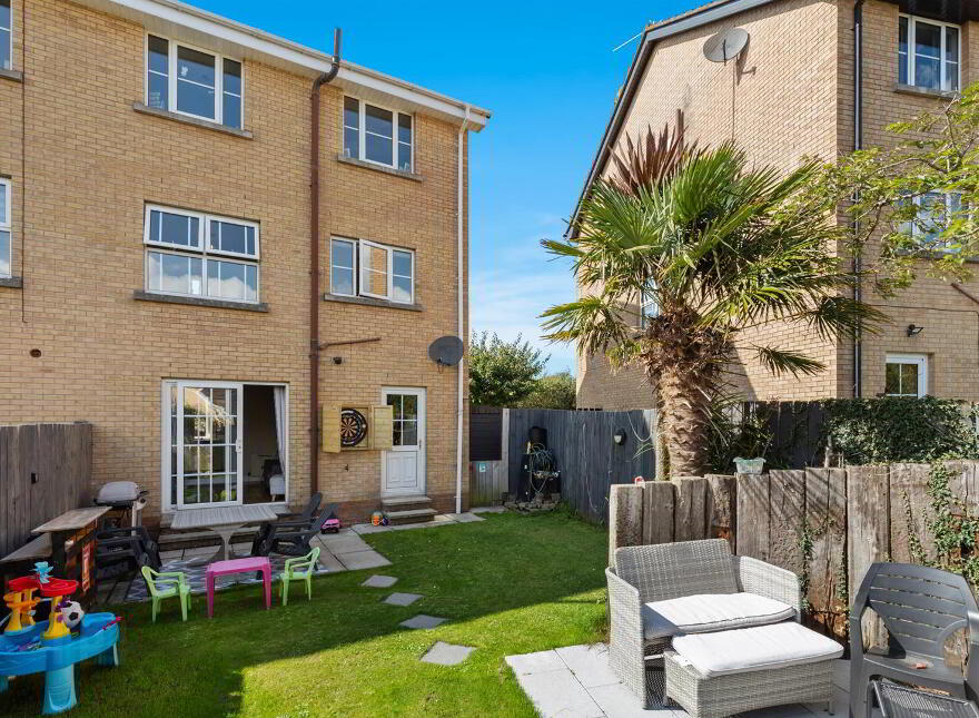 32 Ardvanagh Avenue, Conlig, Newtownards, BT23 7XE
