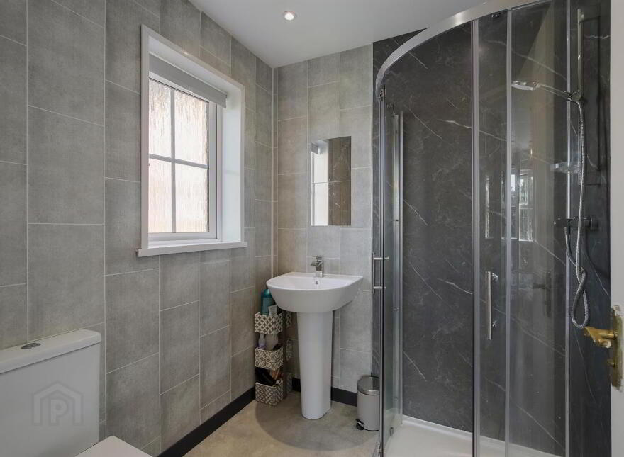 32 Ardvanagh Avenue, Conlig, Newtownards, BT23 7XE