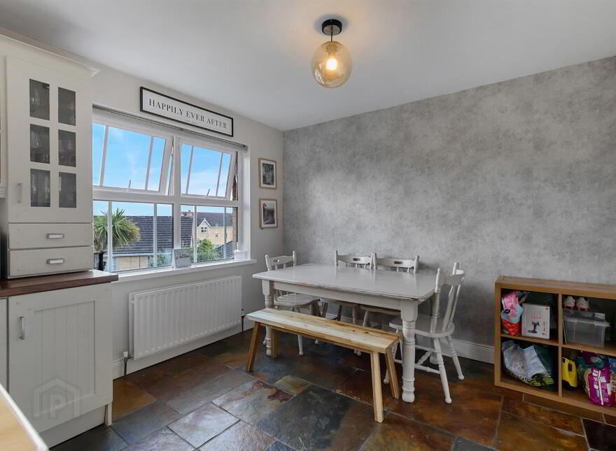 32 Ardvanagh Avenue, Conlig, Newtownards, BT23 7XE