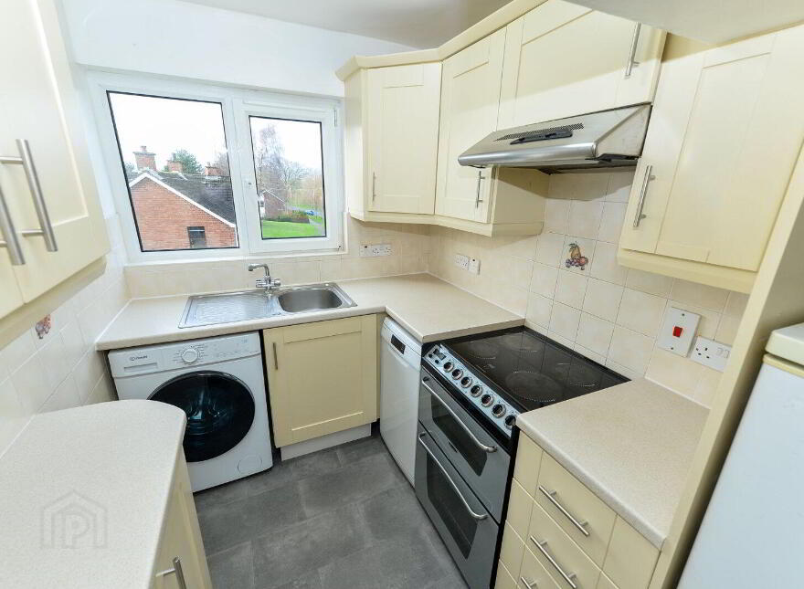 1E Greenwood Lodge, Castlecoole Walk, Belfast, BT8 7BB
