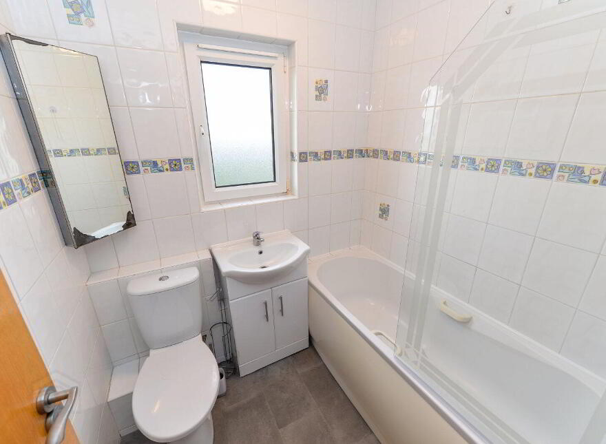 1E Greenwood Lodge, Castlecoole Walk, Belfast, BT8 7BB
