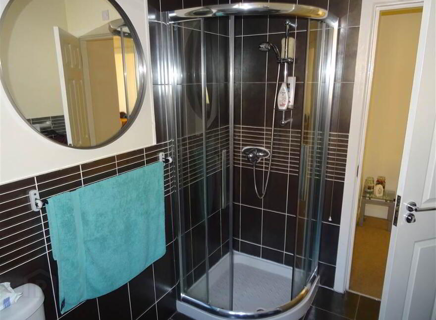 2 Orchard House, Mark Street, Newtownards, BT23 4WS