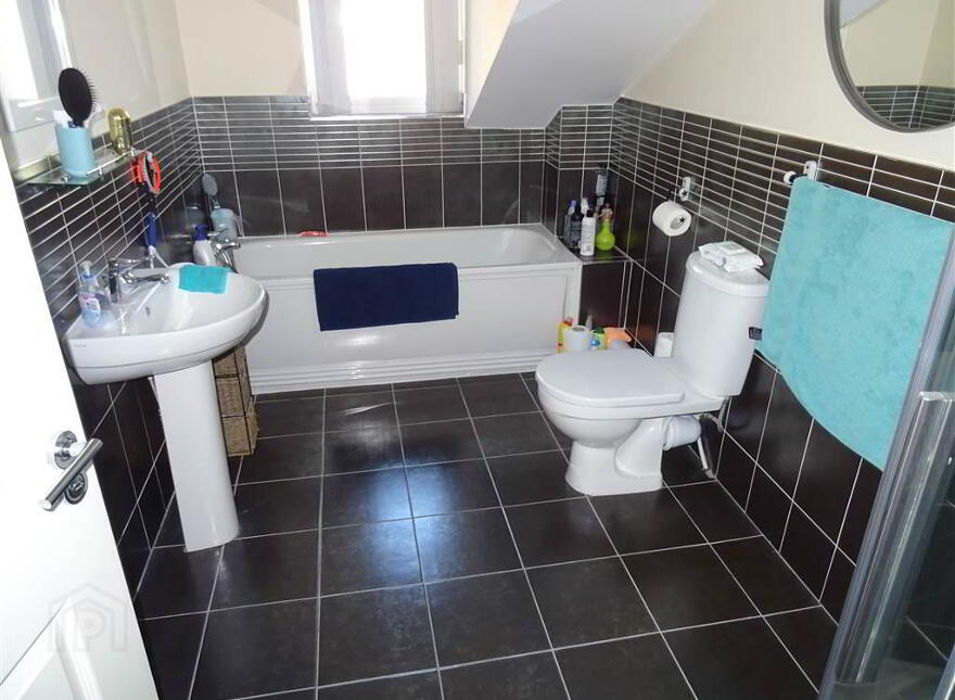 2 Orchard House, Mark Street, Newtownards, BT23 4WS
