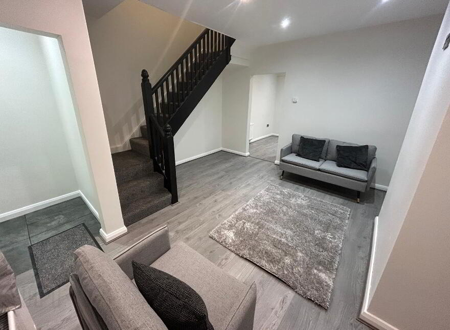 40 Benburb Street, Belfast, BT12 6JG
