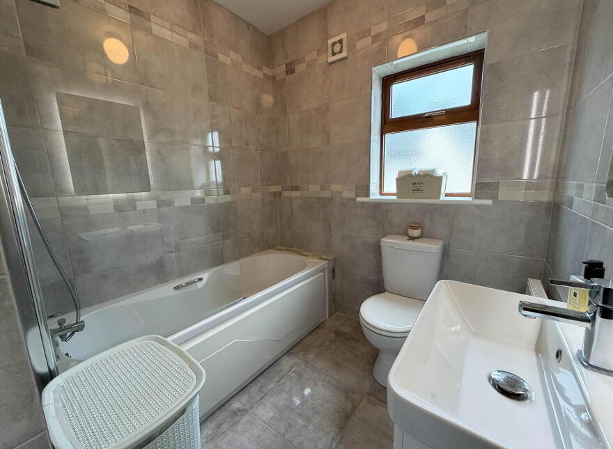 9 The Crescent, Ros Mor, Crossagalla, Limerick, V9465N3