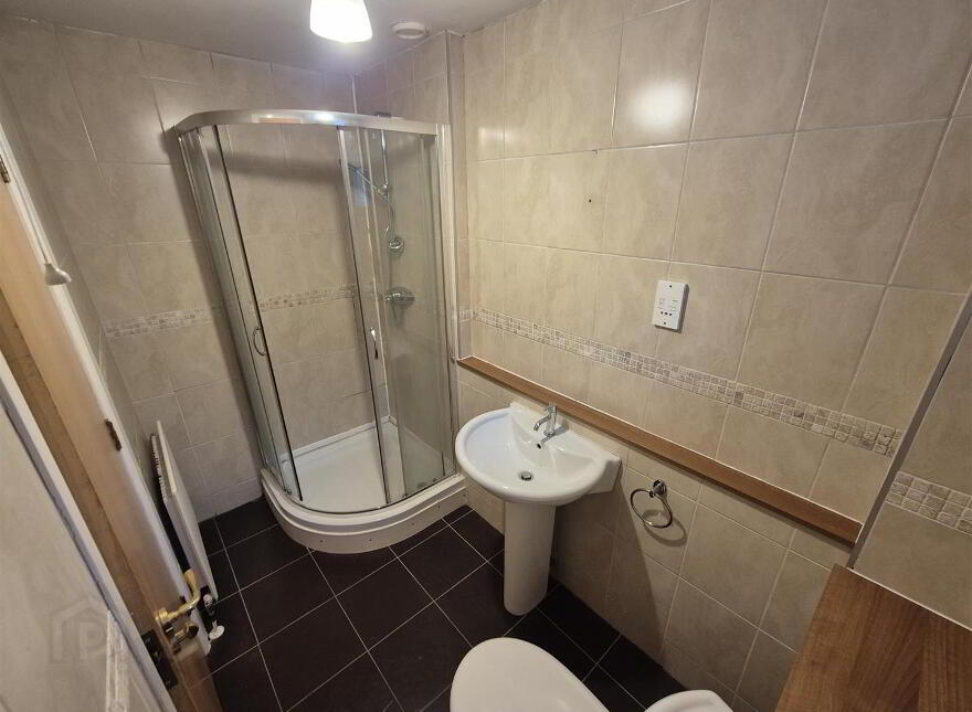 2B Musgrave Manor, Belfast, BT9 7GG