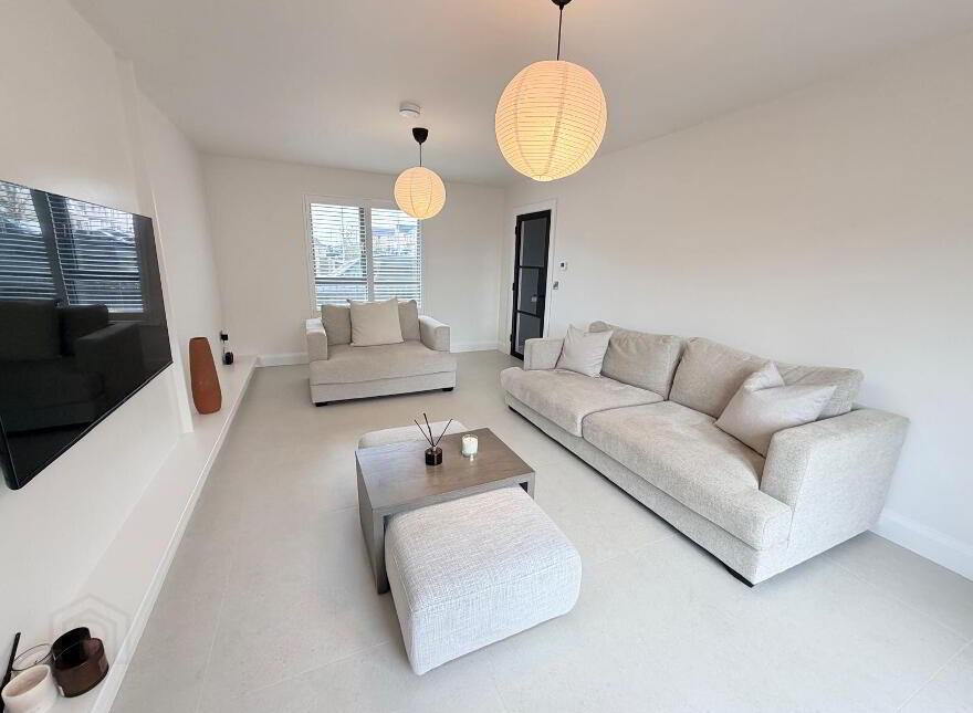 44 The Green, Belview Wood, Maryborough Ridge, Douglas, T12VY2R