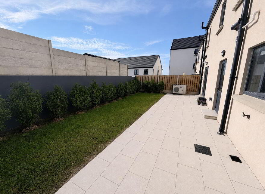 44 The Green, Belview Wood, Maryborough Ridge, Douglas, T12VY2R