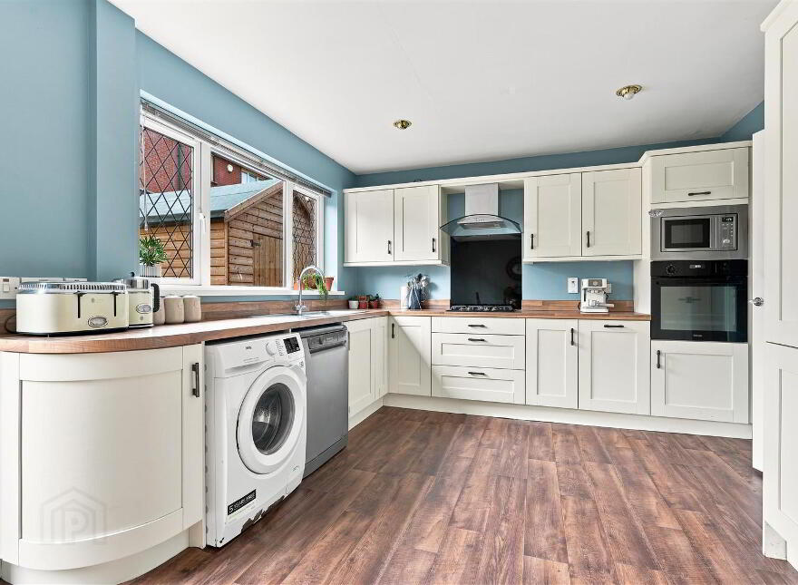 52 Alveston Park, Carryduff, Belfast, BT8 8RP