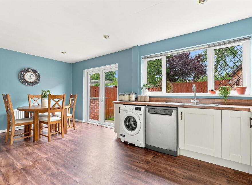 52 Alveston Park, Carryduff, Belfast, BT8 8RP