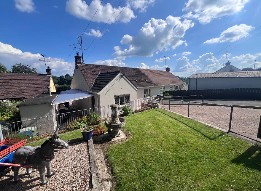 3 Cloghcor Crescent, Lisbellaw, BT94 5BQ