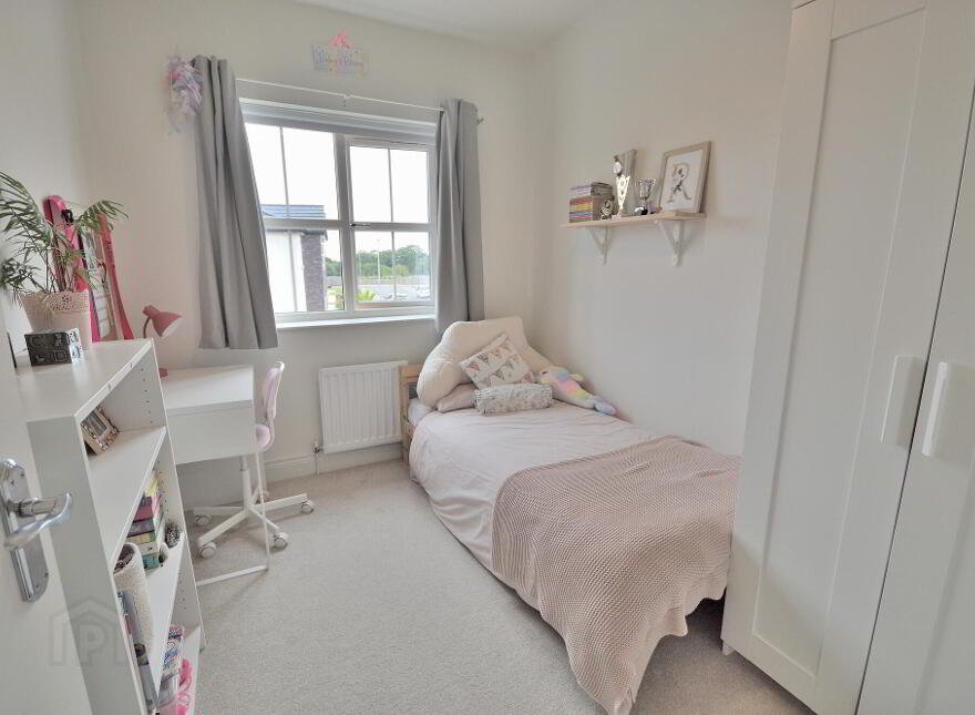 5 Helens Wood Crescent, Bangor, BT19 1FE