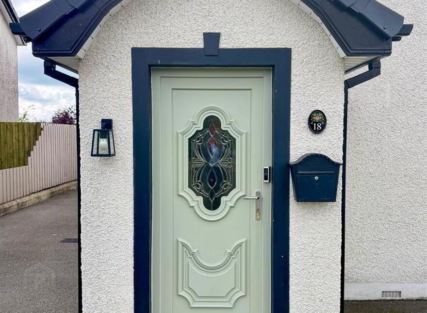 18 Castle Manor, Ballynure, Ballyclare, BT39 9GW