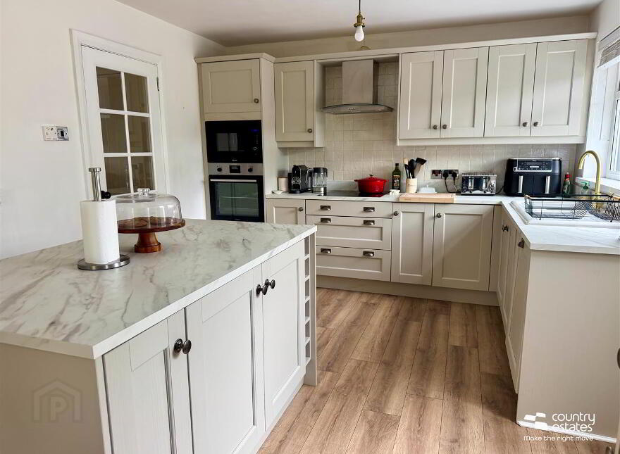 18 Castle Manor, Ballynure, Ballyclare, BT39 9GW