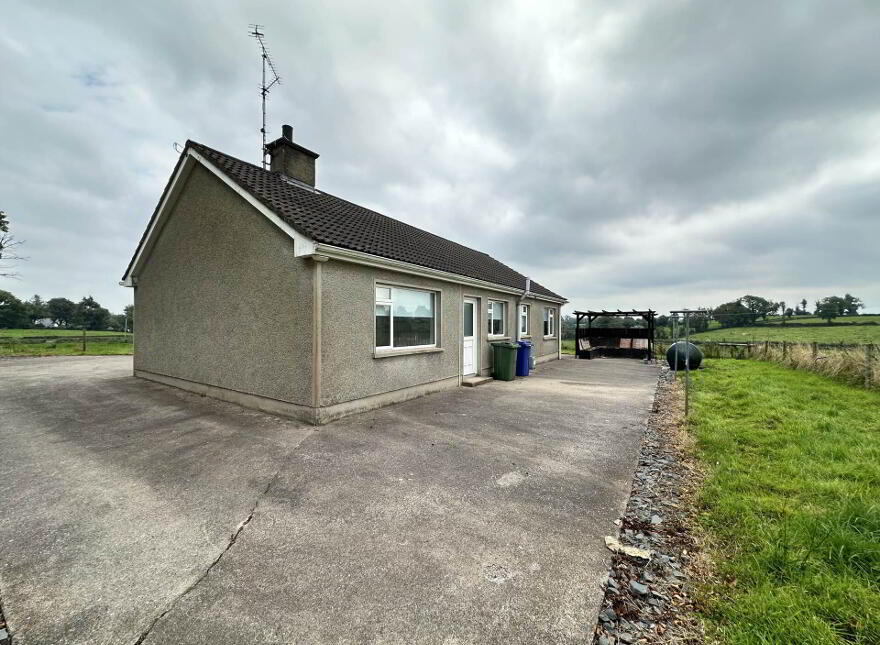 98 Dernawilt Road, Roslea, Enniskillen, BT92 7FT
