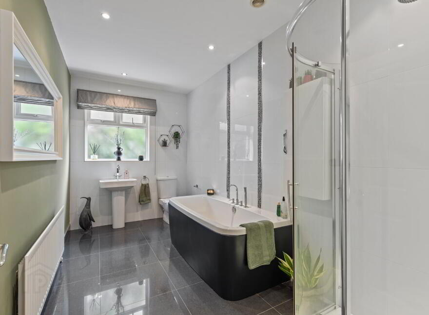 141 Movilla Road, Newtownards, BT23 8RJ