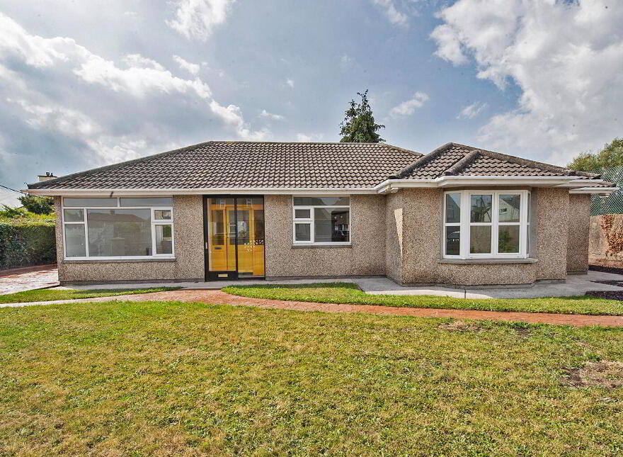 Toomard, Sarsfield Street, Abbeyside, Dungarvan, X35X624 photo