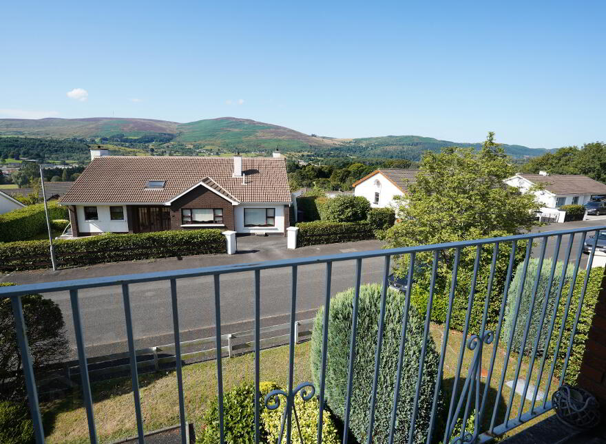 13 The Woodlands, Warrenpoint, BT34 3WL