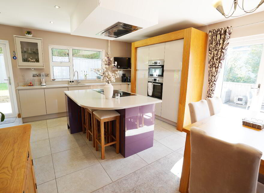 13 The Woodlands, Warrenpoint, BT34 3WL