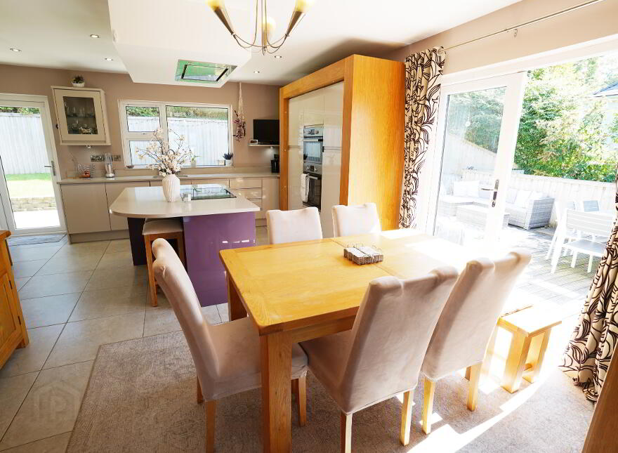 13 The Woodlands, Warrenpoint, BT34 3WL