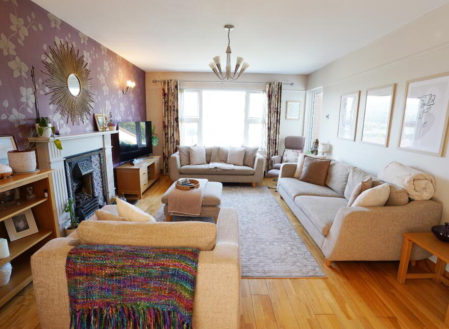 13 The Woodlands, Warrenpoint, BT34 3WL