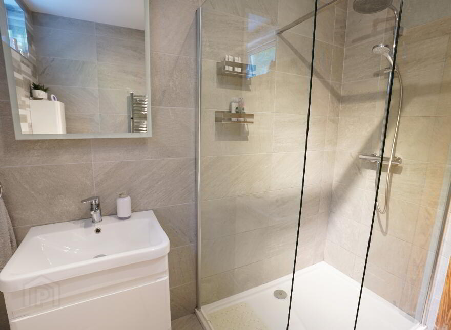 13 The Woodlands, Warrenpoint, BT34 3WL