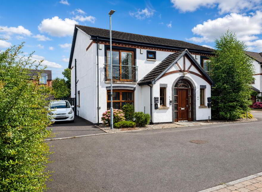 15 Inver Court, Belfast, BT4 1RS photo
