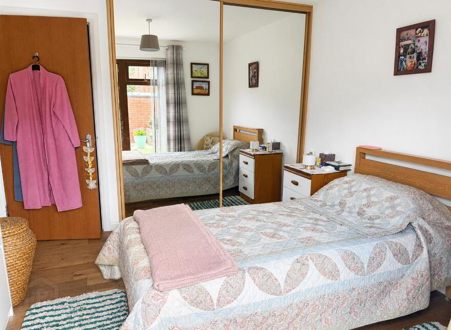 15 Inver Court, Belfast, BT4 1RS